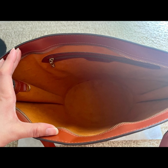 Louis Vuitton Epi Saint Jacques Tote - Picture 9 of 17